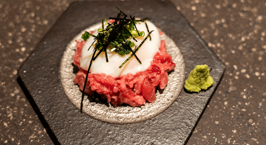 本マグロ中落ユッケ